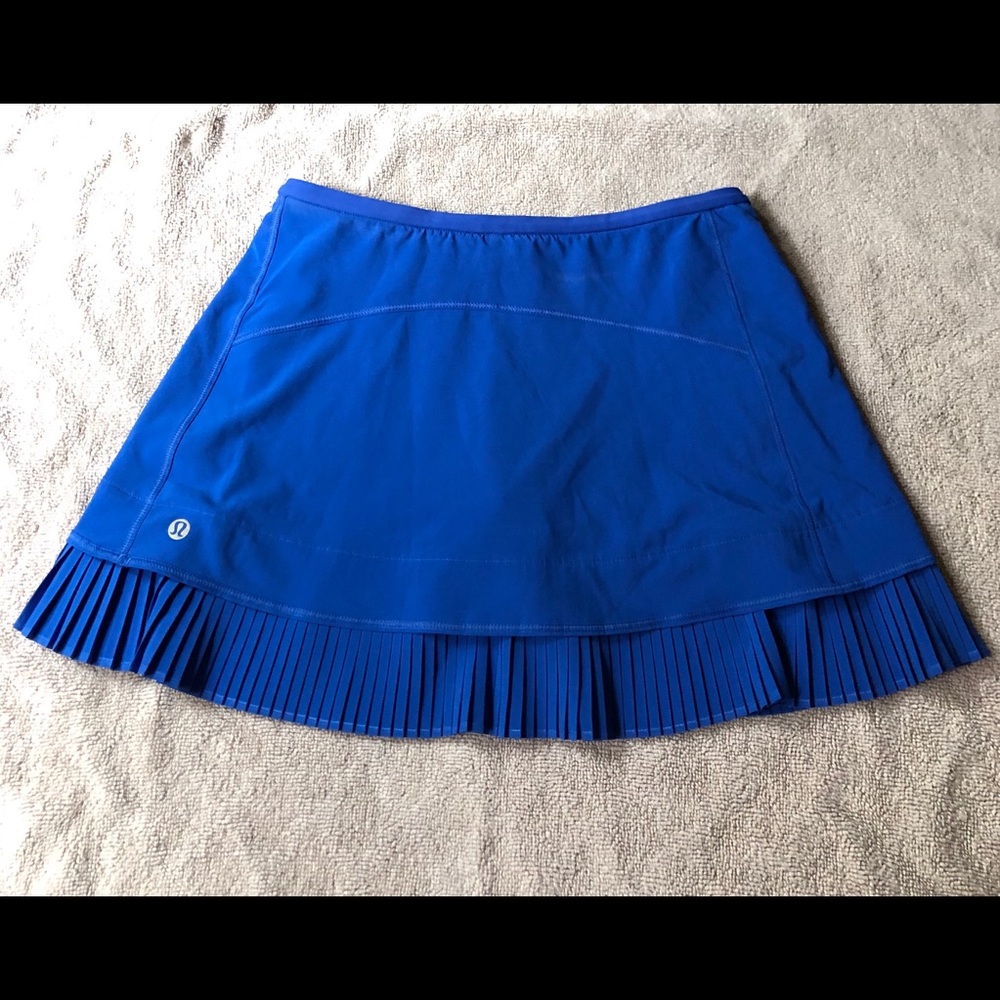 Lulu lemon skort
